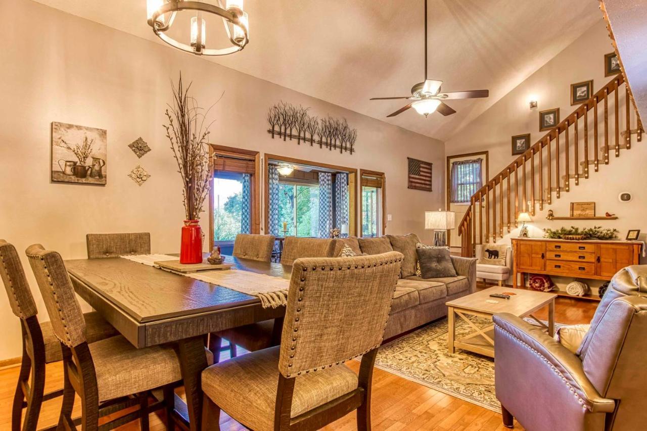 Cozy Cabin With Mountain Views Near Skylift Park! Gatlinburg Eksteriør bilde